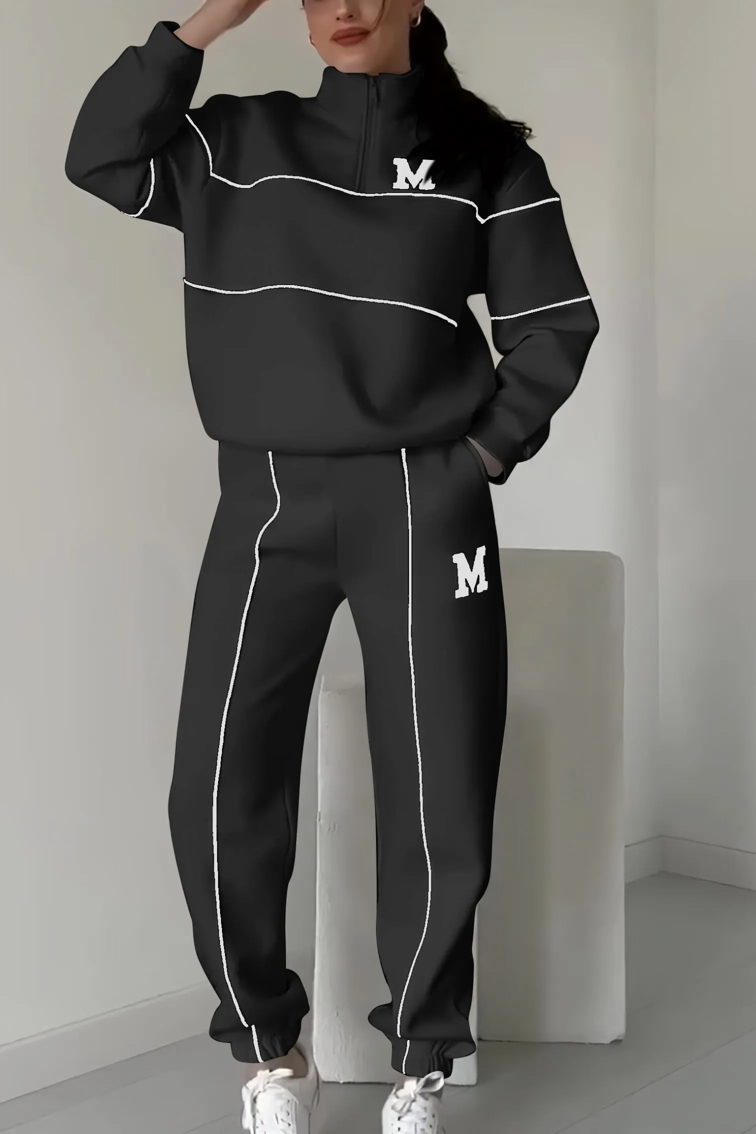 Saga | Stilfuld Zip-Up Træningsdragt