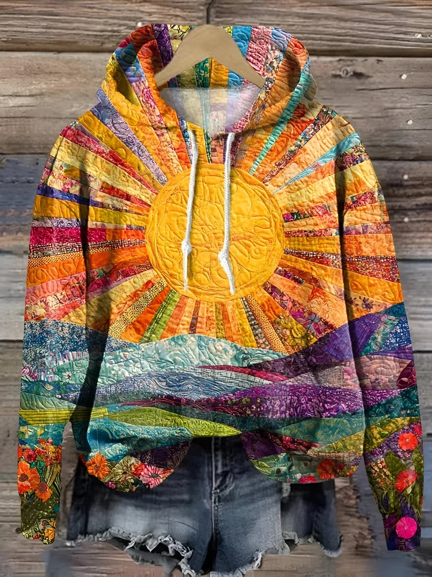 Jutta | Strålende Sol og Farverige Bakker Hoodie